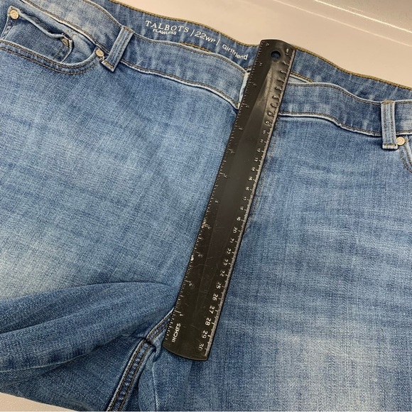 Talbots Flawless Jeans Woman 22W Girlfriend Embroidery Floral Pockets Casual - Picture 11 of 12